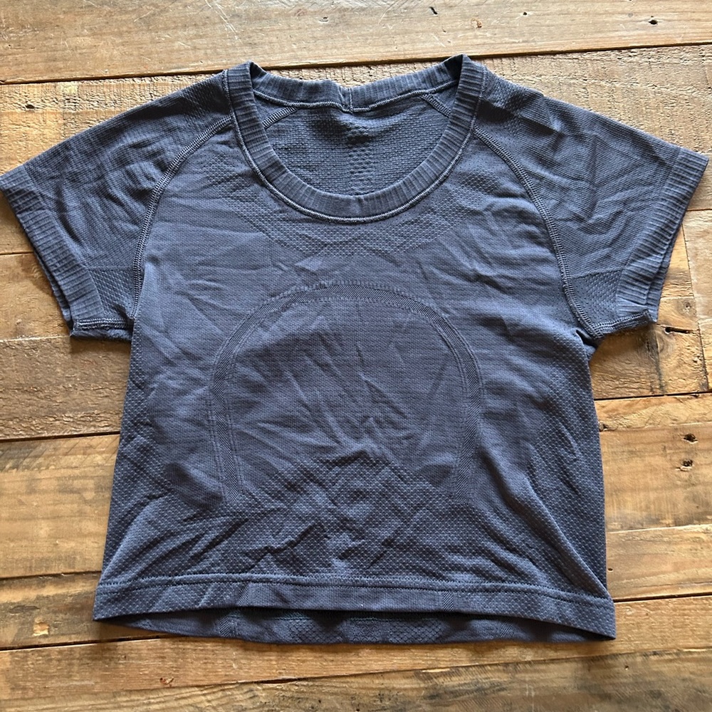 Lululemon cropped swiftly tech top